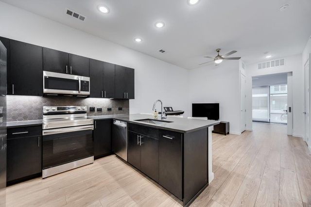 4801 Springdale RD 2107, Austin, TX 78723