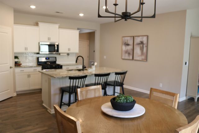 408 COLONIAL HEIGHTS DR, Munford, TN 38058