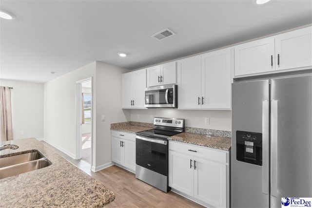 561 Woodland Farms Cir, Aynor, SC 29511