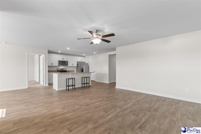 561 Woodland Farms Cir, Aynor, SC 29511