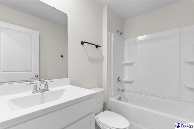 561 Woodland Farms Cir, Aynor, SC 29511