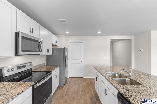 561 Woodland Farms Cir, Aynor, SC 29511