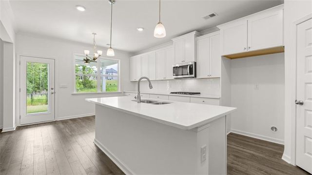 1775 Goodwin Drive, Hampton, GA 30228