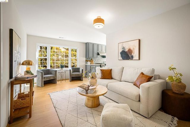 10 10 Clear Water Ct, Richmond, CA 94803