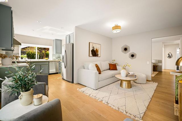 10 10 Clear Water Ct, Richmond, CA 94803