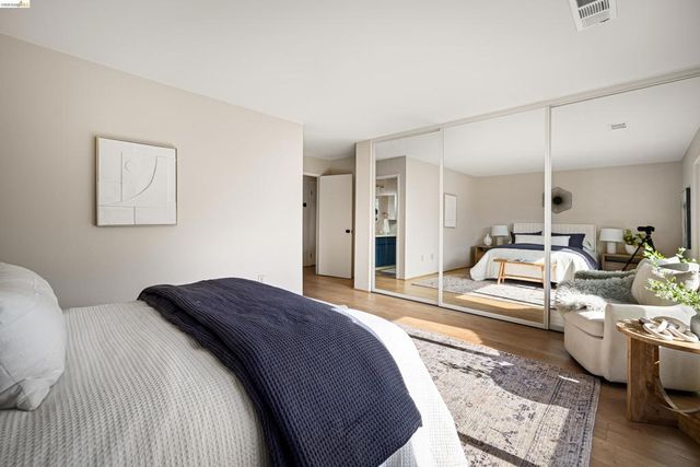 10 10 Clear Water Ct, Richmond, CA 94803