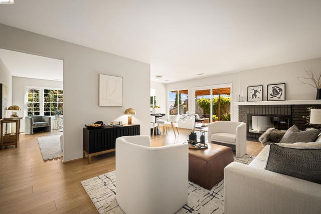 10 10 Clear Water Ct, Richmond, CA 94803