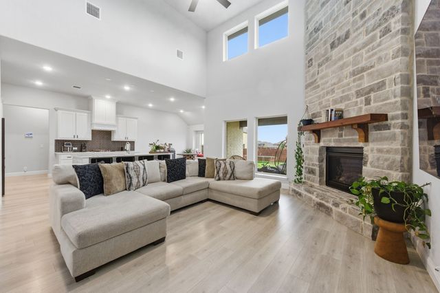 1244 Joseph Earl Drive, Desoto, TX 75115