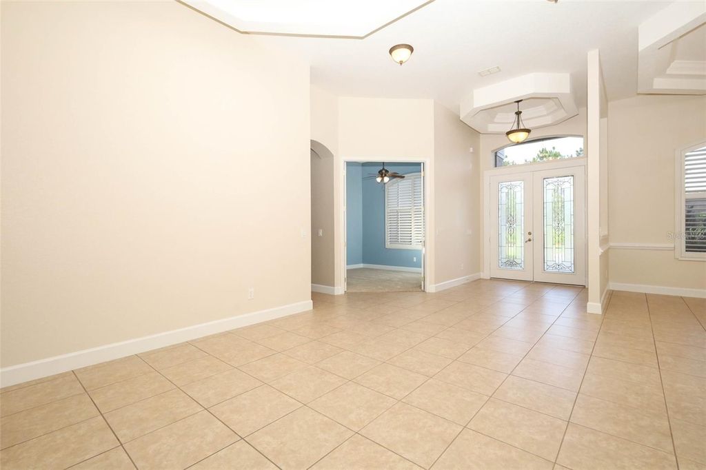 Image 12 of property listing at 11712 RAMBLING OAK BOULEVARD, Orlando, FL 32832