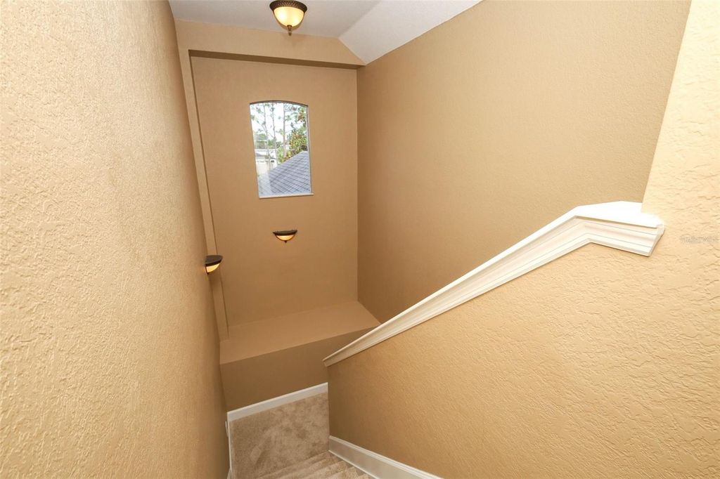Image 45 of property listing at 11712 RAMBLING OAK BOULEVARD, Orlando, FL 32832