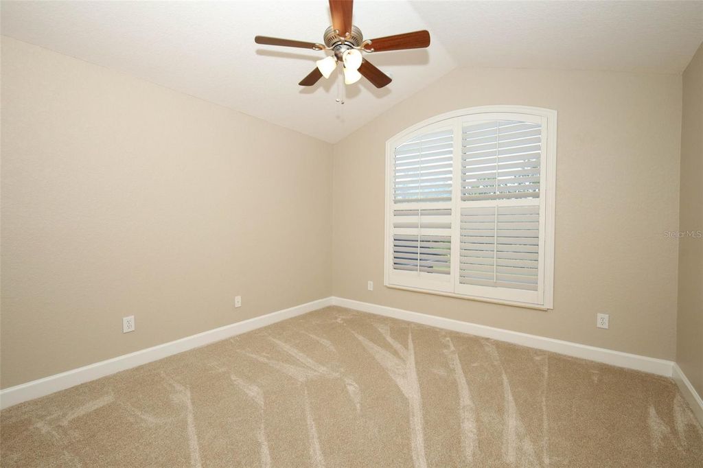 Image 46 of property listing at 11712 RAMBLING OAK BOULEVARD, Orlando, FL 32832
