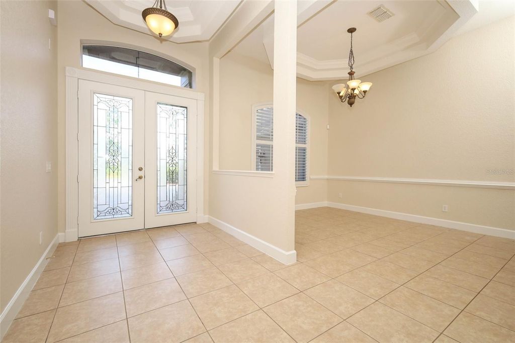 Image 6 of property listing at 11712 RAMBLING OAK BOULEVARD, Orlando, FL 32832