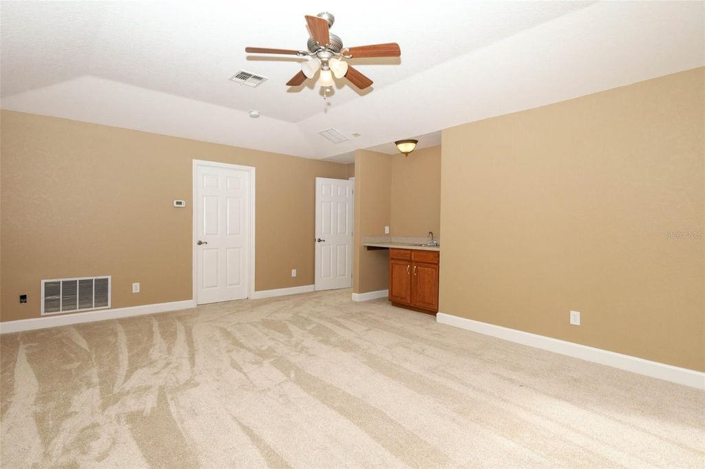 Image 52 of property listing at 11712 RAMBLING OAK BOULEVARD, Orlando, FL 32832