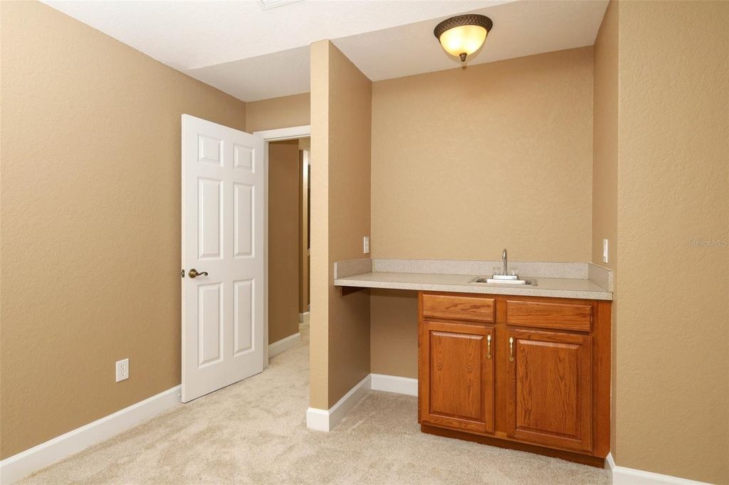Image 53 of property listing at 11712 RAMBLING OAK BOULEVARD, Orlando, FL 32832