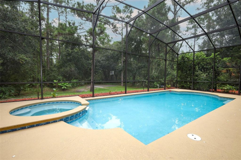 Image 59 of property listing at 11712 RAMBLING OAK BOULEVARD, Orlando, FL 32832