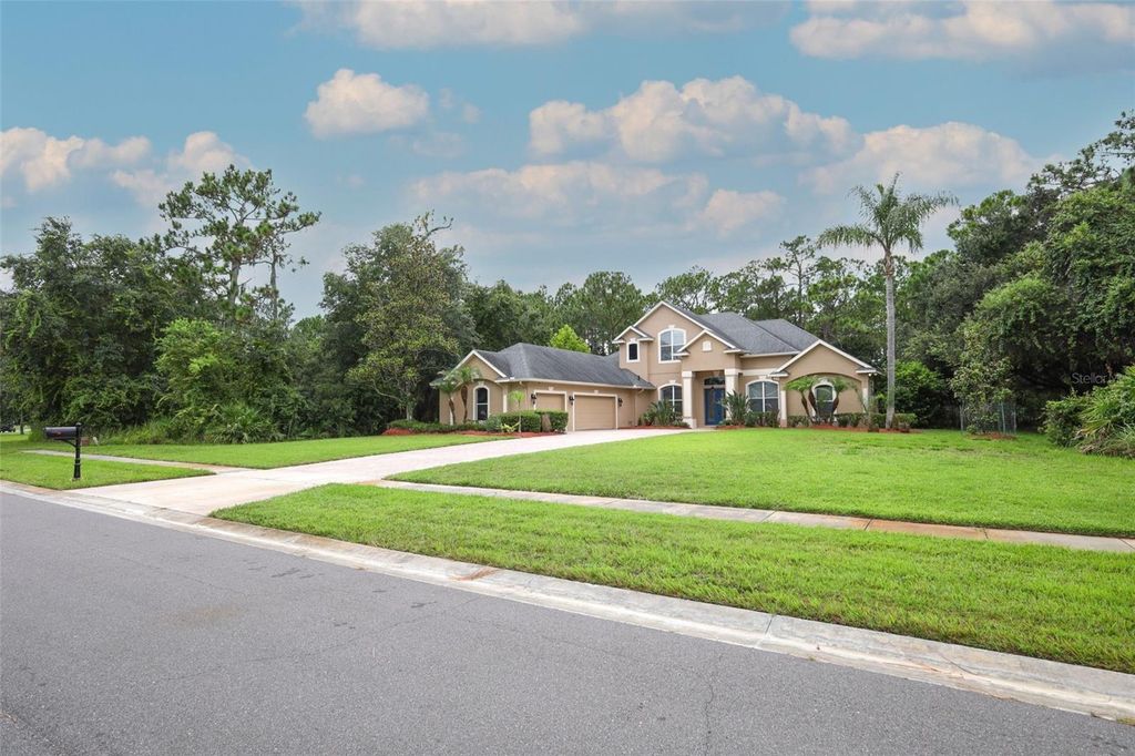 Image 65 of property listing at 11712 RAMBLING OAK BOULEVARD, Orlando, FL 32832