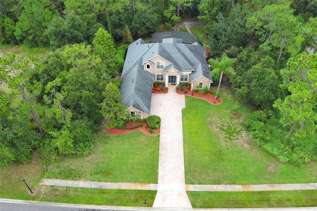 Image 68 of property listing at 11712 RAMBLING OAK BOULEVARD, Orlando, FL 32832