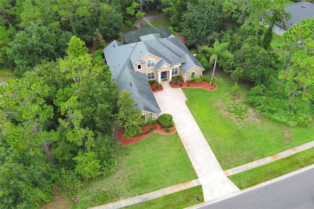 Image 69 of property listing at 11712 RAMBLING OAK BOULEVARD, Orlando, FL 32832