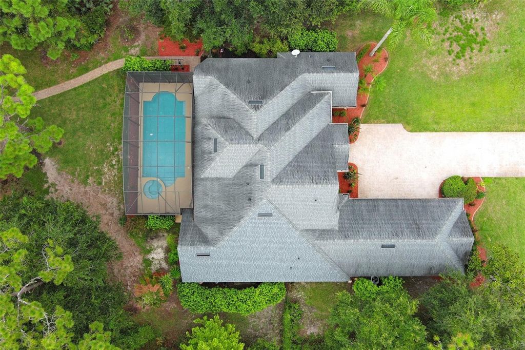 Image 70 of property listing at 11712 RAMBLING OAK BOULEVARD, Orlando, FL 32832