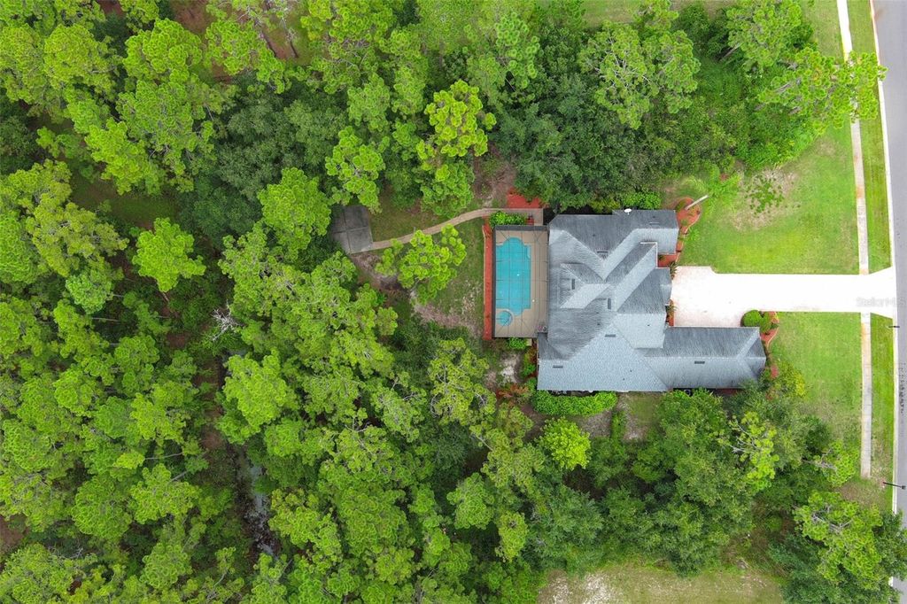 Image 71 of property listing at 11712 RAMBLING OAK BOULEVARD, Orlando, FL 32832