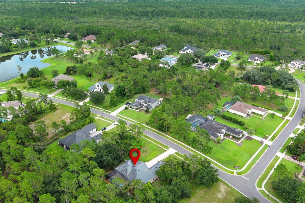 Image 77 of property listing at 11712 RAMBLING OAK BOULEVARD, Orlando, FL 32832