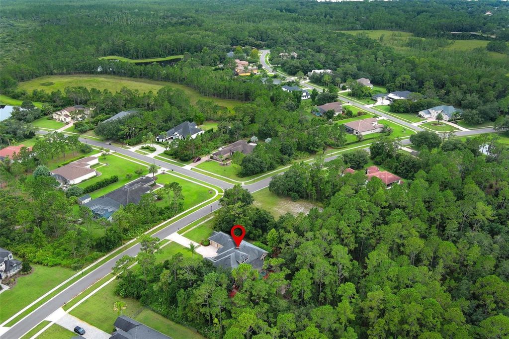Image 79 of property listing at 11712 RAMBLING OAK BOULEVARD, Orlando, FL 32832