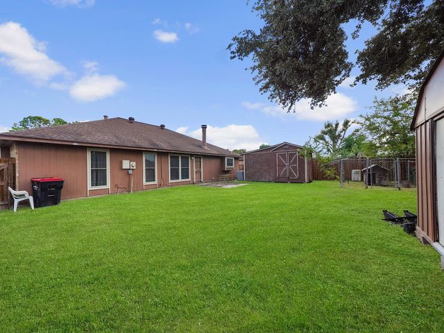 11835 Guadalupe River Drive, Houston, TX 77067