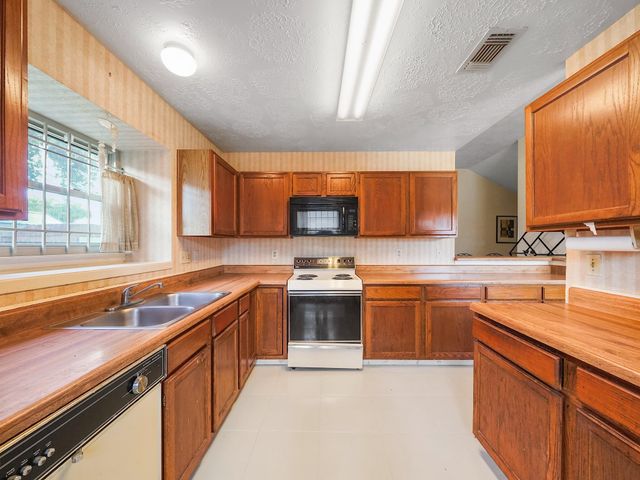 11835 Guadalupe River Drive, Houston, TX 77067