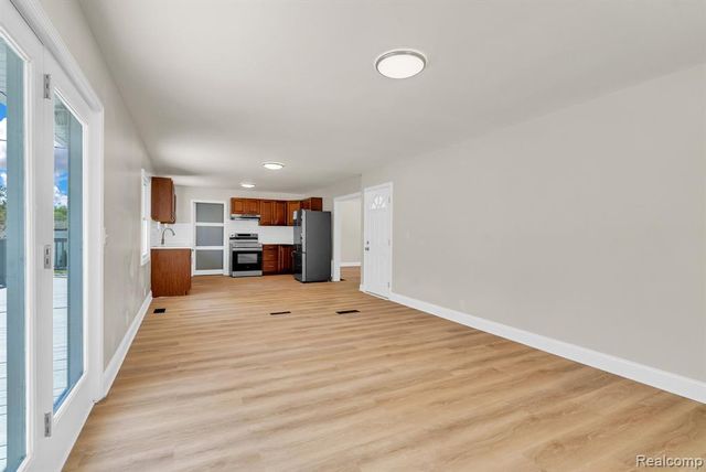 4046 State Road, Fort Gratiot, MI 48059