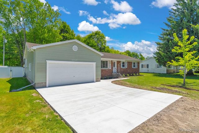 4046 State Road, Fort Gratiot, MI 48059