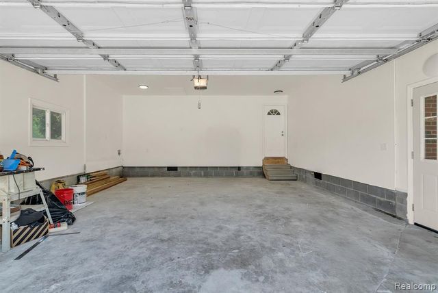4046 State Road, Fort Gratiot, MI 48059