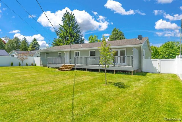 4046 State Road, Fort Gratiot, MI 48059