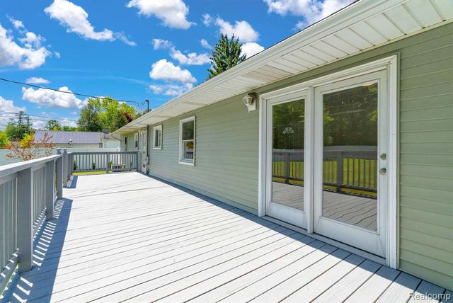 4046 State Road, Fort Gratiot, MI 48059