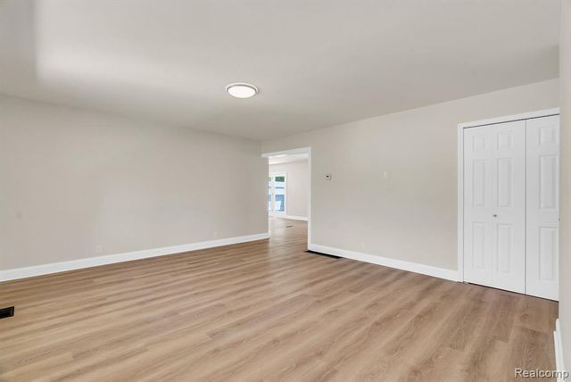 4046 State Road, Fort Gratiot, MI 48059
