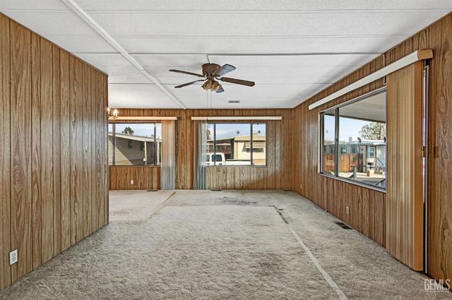 9 Tee Lane, Bakersfield, CA 93308