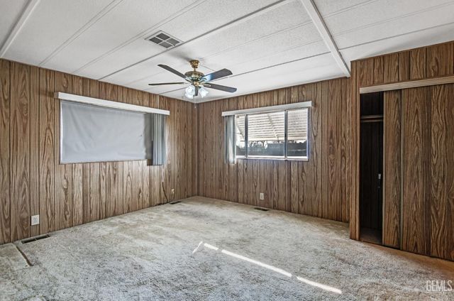 9 Tee Lane, Bakersfield, CA 93308