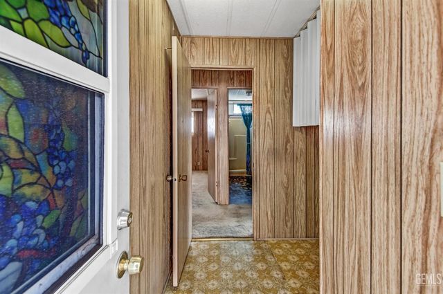 9 Tee Lane, Bakersfield, CA 93308