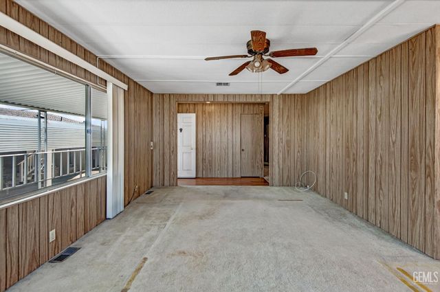 9 Tee Lane, Bakersfield, CA 93308