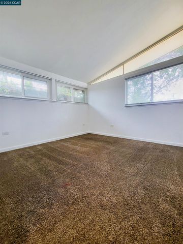 115 Danrose Dr, Vallejo, CA 94589