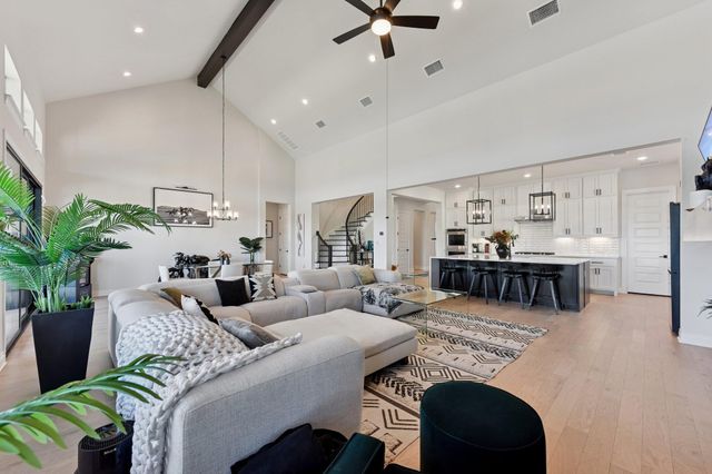 222 Rio Ranchero RD, Georgetown, TX 78628
