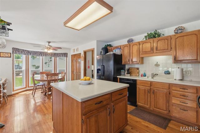 7811 Grantwood Oaks Court, St Louis, MO 63123