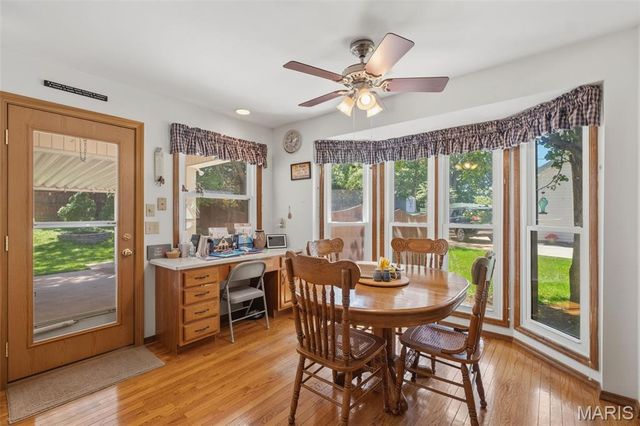 7811 Grantwood Oaks Court, St Louis, MO 63123