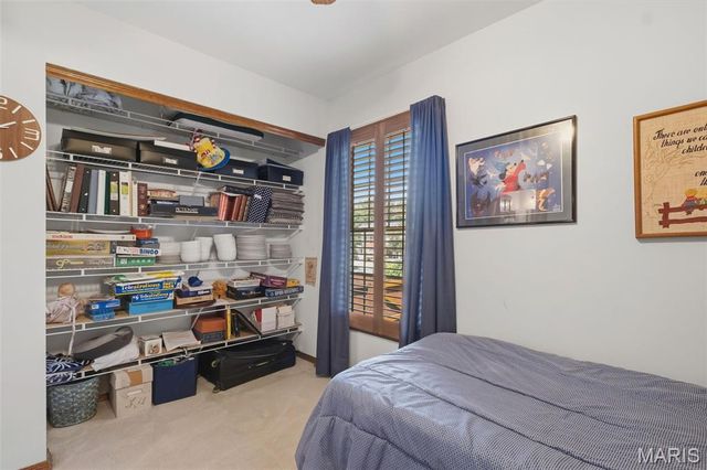 7811 Grantwood Oaks Court, St Louis, MO 63123