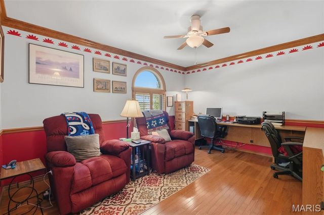 7811 Grantwood Oaks Court, St Louis, MO 63123