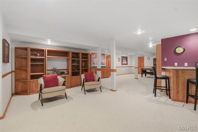 7811 Grantwood Oaks Court, St Louis, MO 63123
