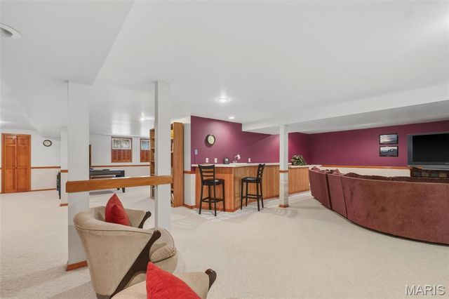 7811 Grantwood Oaks Court, St Louis, MO 63123