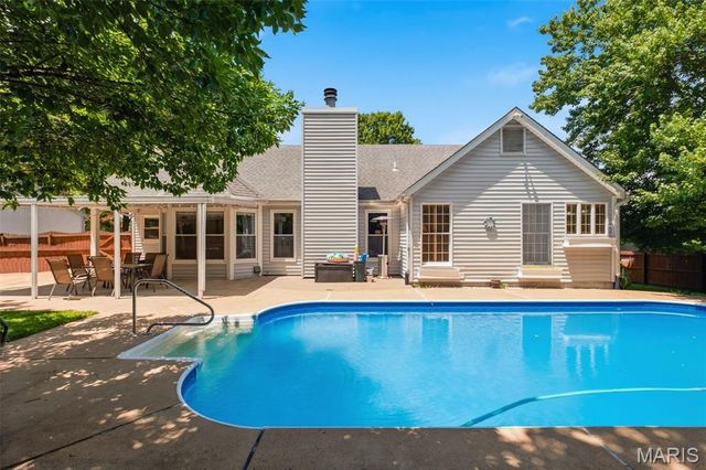 7811 Grantwood Oaks Court, St Louis, MO 63123