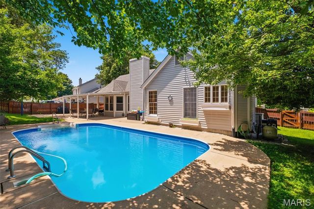 7811 Grantwood Oaks Court, St Louis, MO 63123