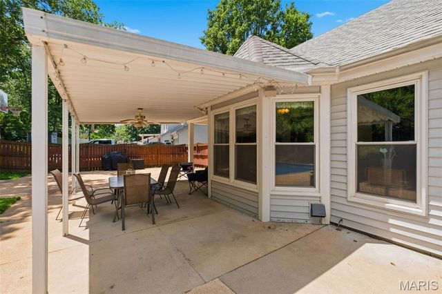 7811 Grantwood Oaks Court, St Louis, MO 63123