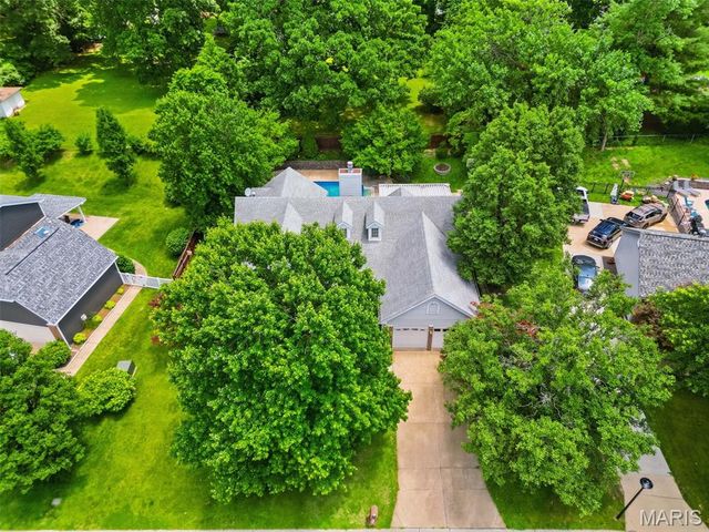 7811 Grantwood Oaks Court, St Louis, MO 63123